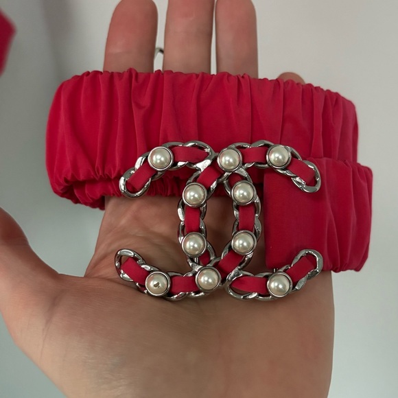 Runway 2019 CHANEL winter Coat PUFFER JACKET Red Size 34, XS, 0-2 New with tag - Picture 15 of 16